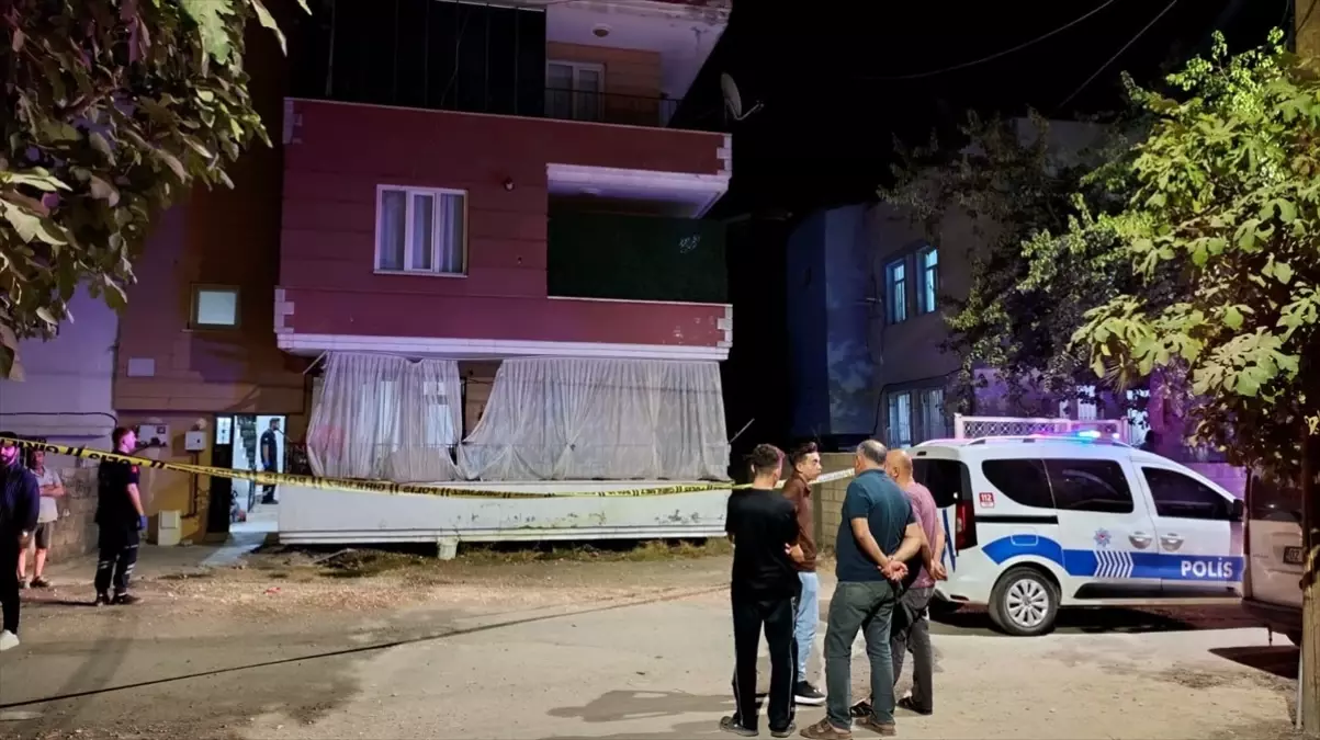 baba oglu tarafindan bicaklandi hLST4VrT