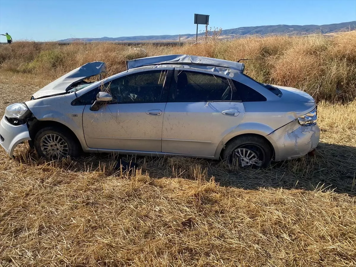 yerkoyde trafik kazasi 1 olu 4 yarali ScyQiXd5