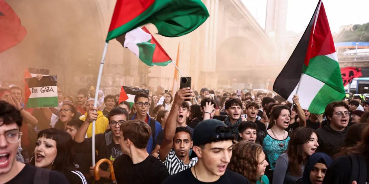 italyada gazze icin genel grev on binler sokaklara indi PQC1tEhJ