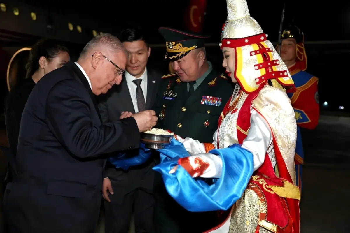 bakan guler mogolistanda 47PYCfP1