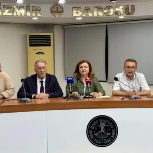 İzmir Barosu’na Yönelik Soruşturma, Toplumun Hak Savunucularını Birleştiriyor